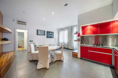 Grazioso appartamento in contesto d’epoca, San Babila - Milano