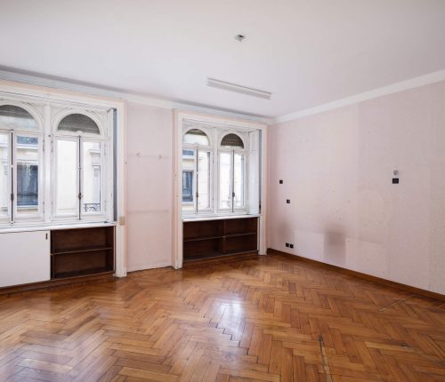 Historical apartment for rent – Piazza Cordusio, Milan